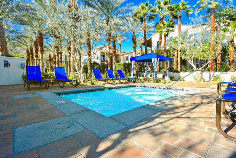 Stunning 2-Story Spanish Townhome with Mountain Views - La Quinta, California