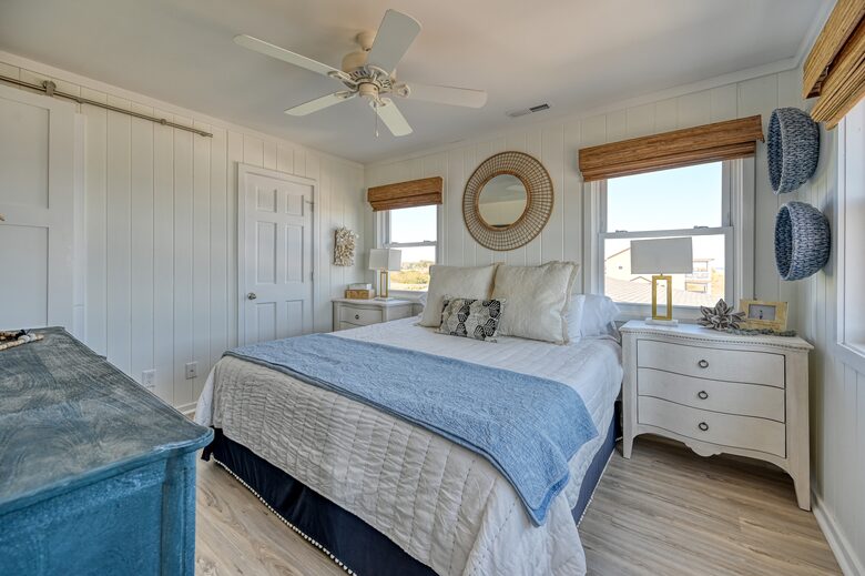 Second floor oceanfront bedroom/king bed