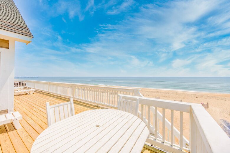 Outer Banks Getaway - Avon, North Carolina