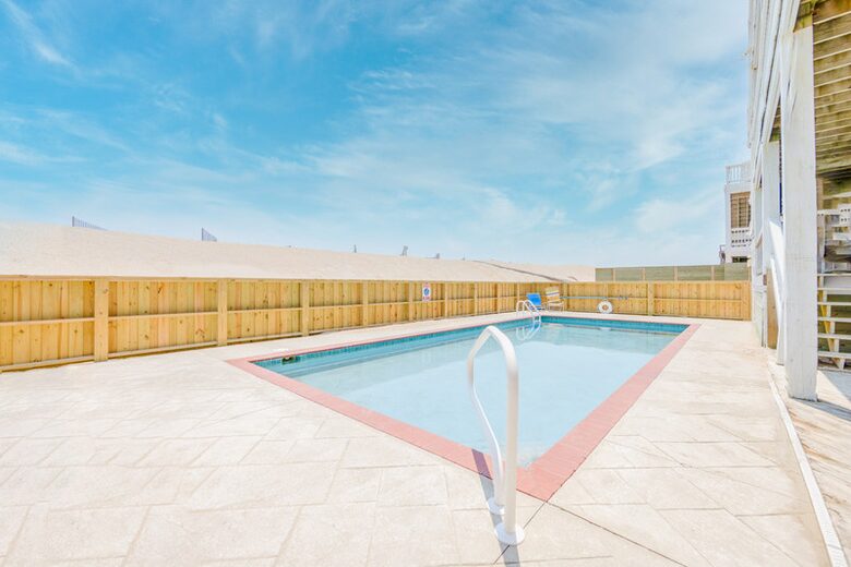 Outer Banks Getaway - Avon, North Carolina