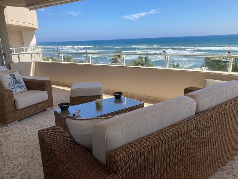 Oceanside Acapulco Beach Villa - Acapulco, Mexico