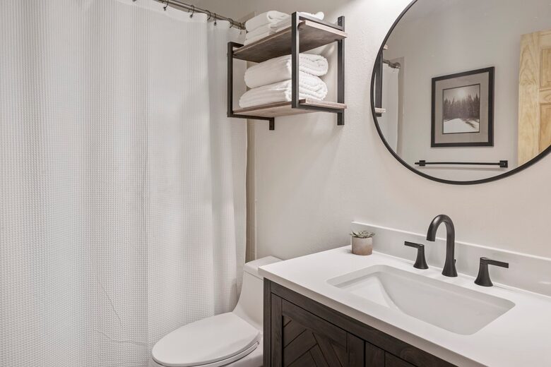 Boulder Bend: Blue River’s Premier Retreat - Breckenridge, Colorado