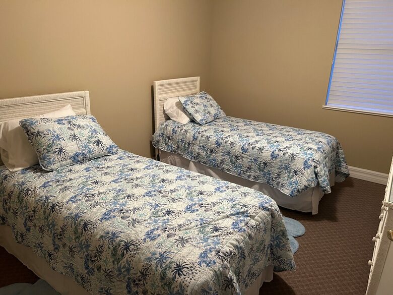 Riverside Bliss with Beach Access in Melbourne Beach - Melbourne Beach, Florida