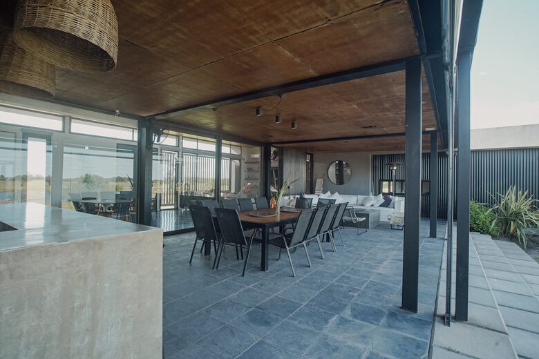 Modern Waterfront Lake House | Carmelo Golf - Carmelo, Uruguay