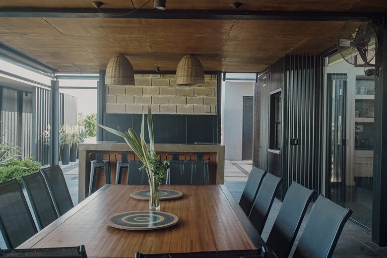 Modern Waterfront Lake House | Carmelo Golf - Carmelo, Uruguay