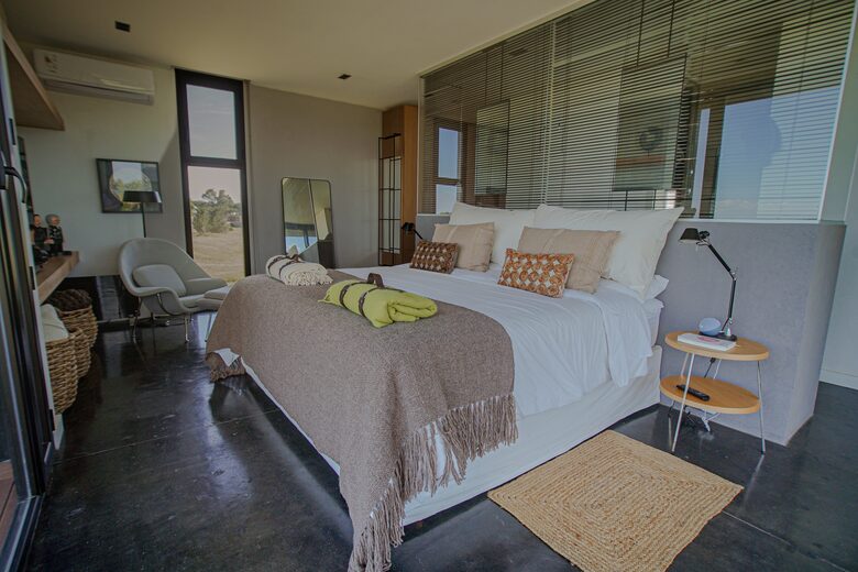 Modern Waterfront Lake House | Carmelo Golf - Carmelo, Uruguay