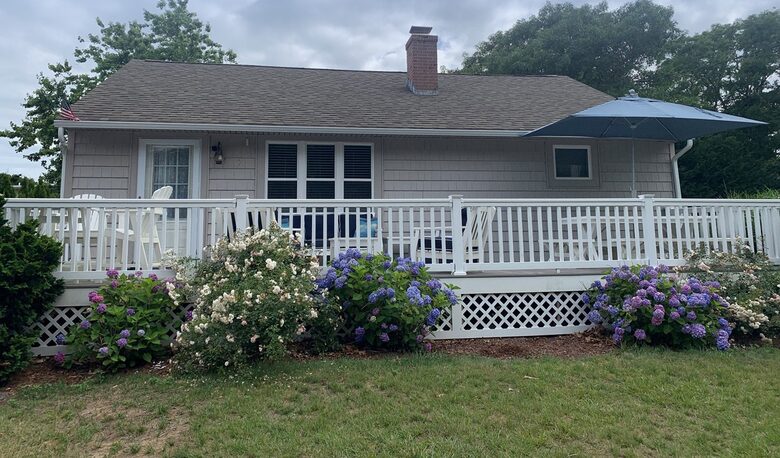 Cape Cod Cottage | Private Popponesset Beach Access - Mashpee, Massachusetts