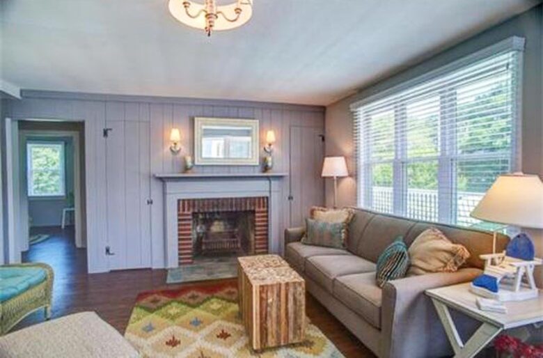 Cape Cod Cottage | Private Popponesset Beach Access - Mashpee, Massachusetts