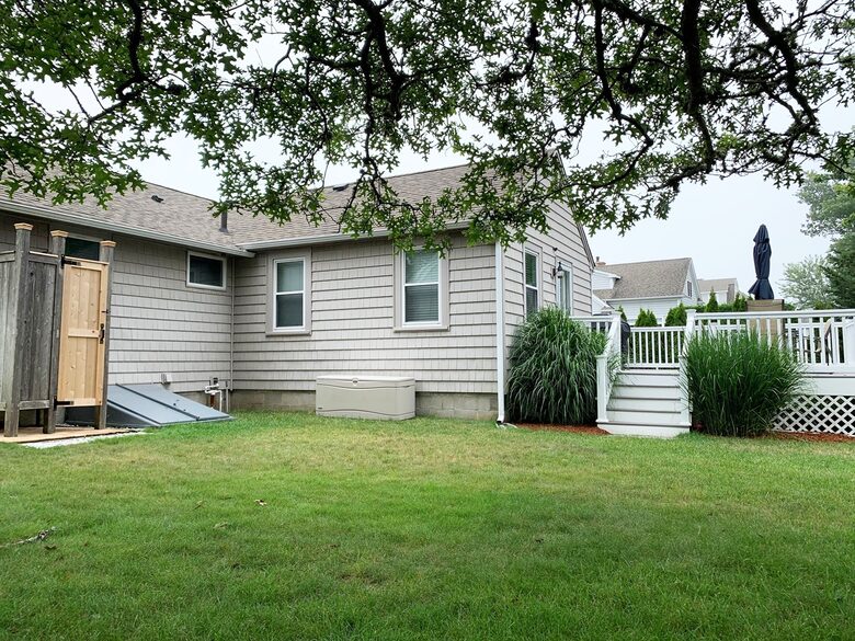 Cape Cod Cottage | Private Popponesset Beach Access - Mashpee, Massachusetts