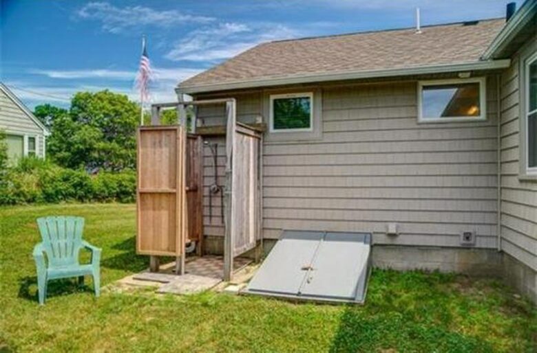 Cape Cod Cottage | Private Popponesset Beach Access - Mashpee, Massachusetts