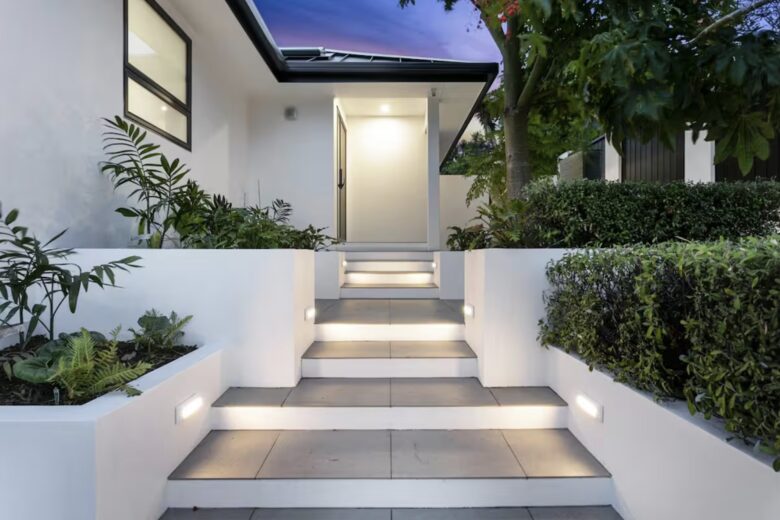 Luxury Mission Bay Oasis with Heated Pool - Auckland, New Zealand