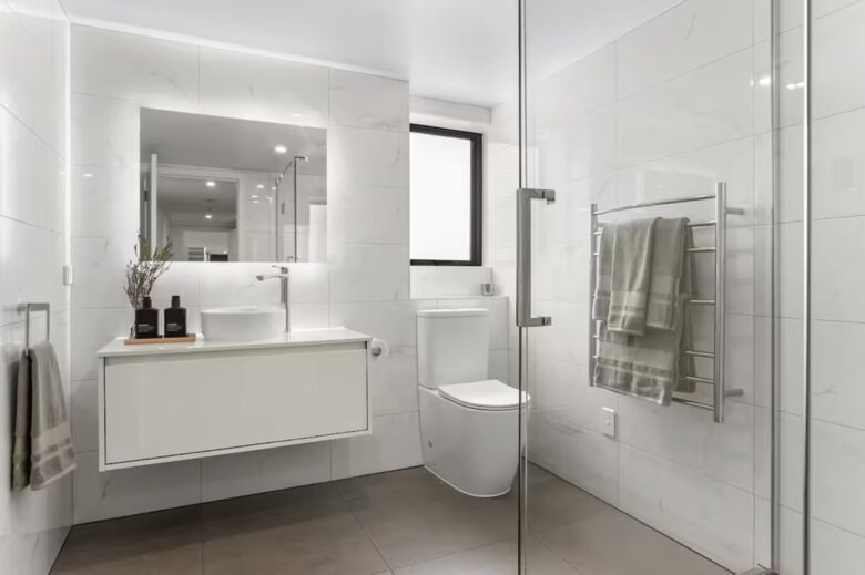 Luxury Mission Bay Oasis with Heated Pool - Auckland, New Zealand