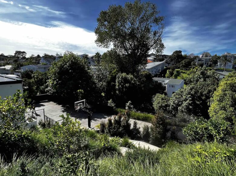Luxury Mission Bay Oasis with Heated Pool - Auckland, New Zealand