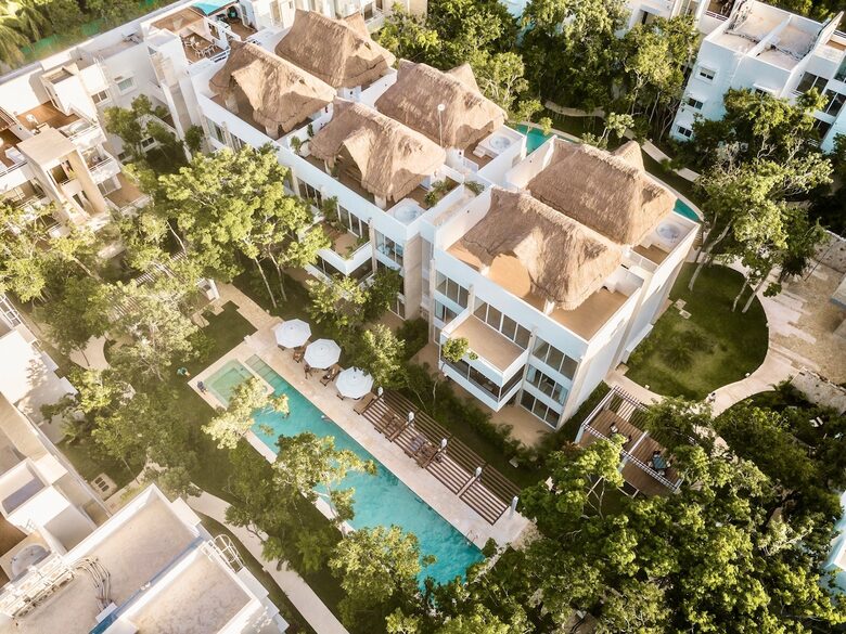 Well Appointed Condo near Beach & Town in Aldea Zama - Tulum, Mexico