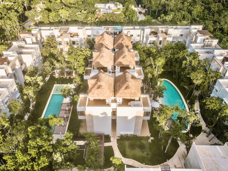 Well Appointed Condo near Beach & Town in Aldea Zama - Tulum, Mexico