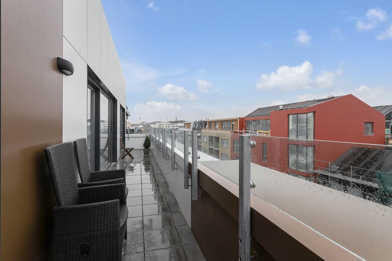 Luxury 2-Bedroom Penthouse in City Centre - Reykjavík, Iceland