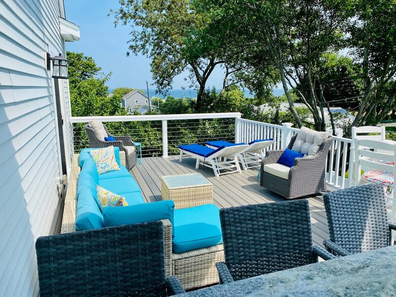 Ocean Views in Historic Plymouth - Plymouth, Massachusetts