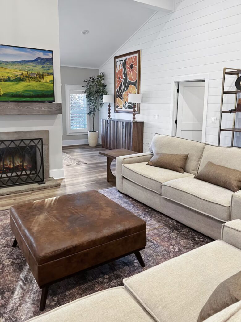 Lake House with Year Round Views - White, Georgia