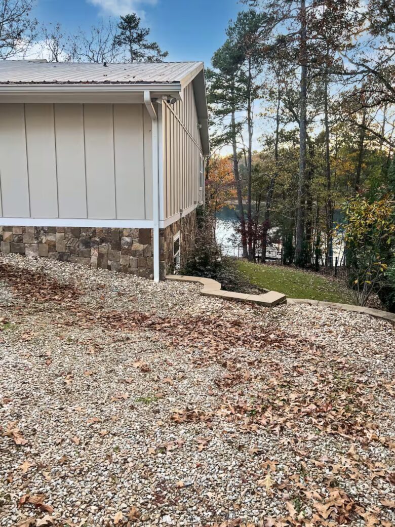 Lake House with Year Round Views - White, Georgia