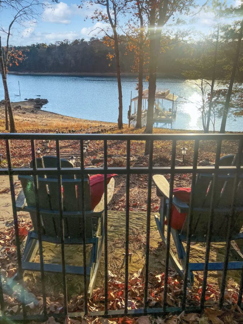 Lake House with Year Round Views - White, Georgia