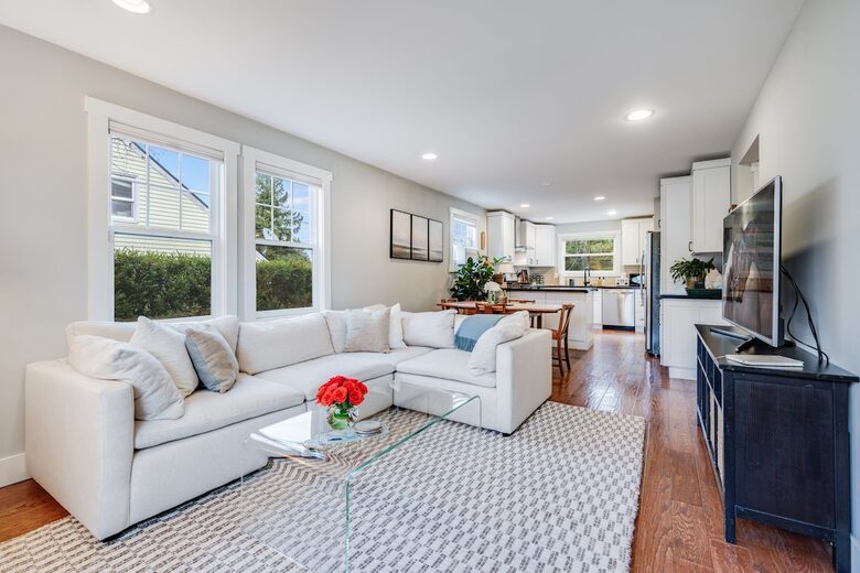 Quiet West Seattle Home | Best Location! - Seattle, Washington