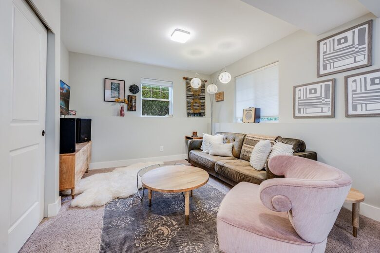 Quiet West Seattle Home | Best Location! - Seattle, Washington