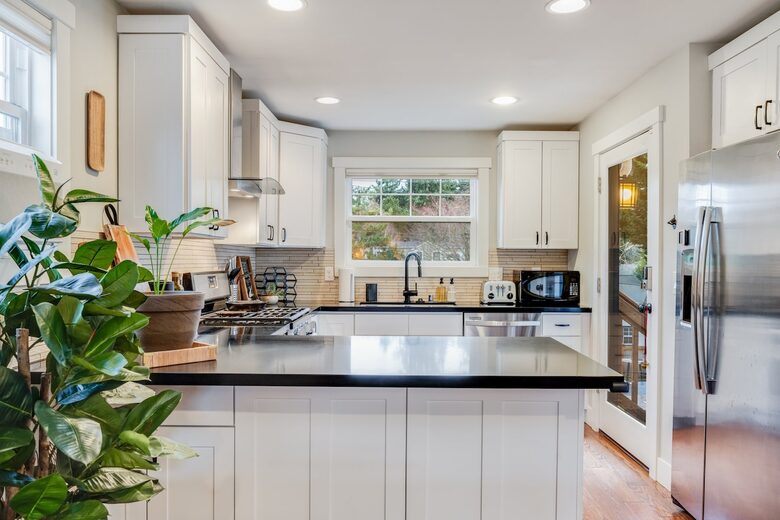 Quiet West Seattle Home | Best Location! - Seattle, Washington