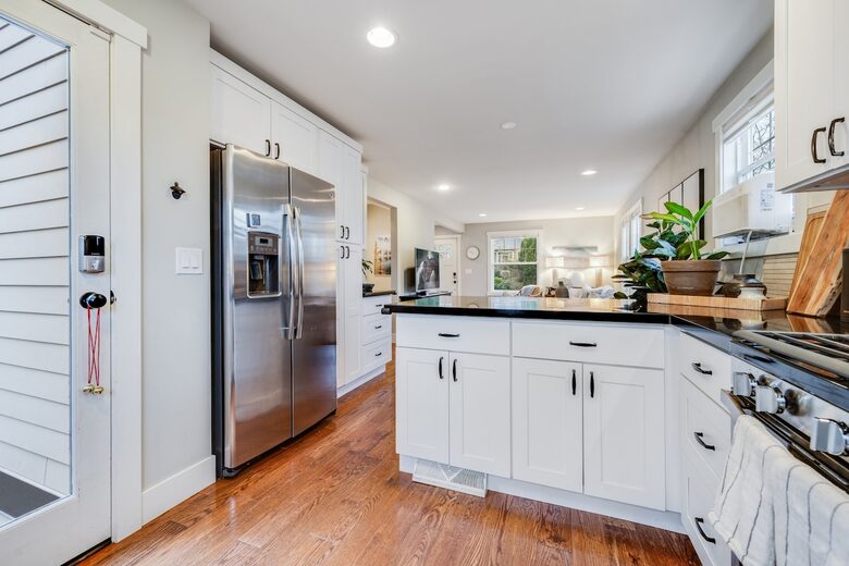 Quiet West Seattle Home | Best Location! - Seattle, Washington