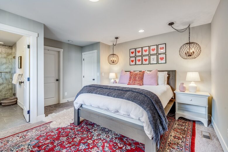 Quiet West Seattle Home | Best Location! - Seattle, Washington