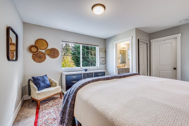 Quiet West Seattle Home | Best Location! - Seattle, Washington