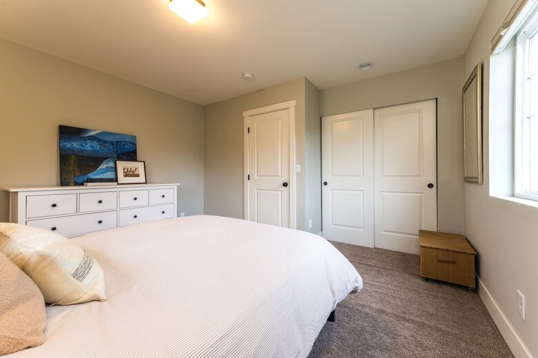 Quiet West Seattle Home | Best Location! - Seattle, Washington