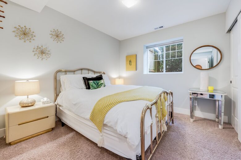Quiet West Seattle Home | Best Location! - Seattle, Washington