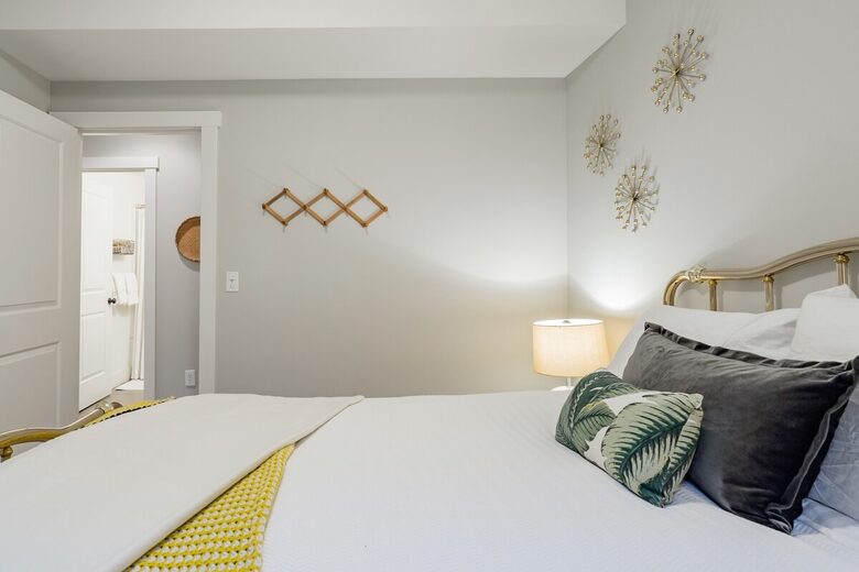 Quiet West Seattle Home | Best Location! - Seattle, Washington