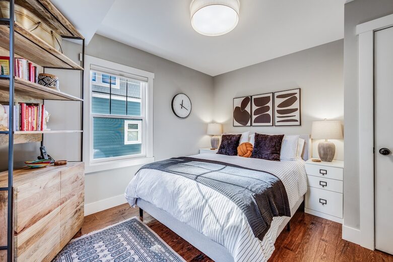 Quiet West Seattle Home | Best Location! - Seattle, Washington