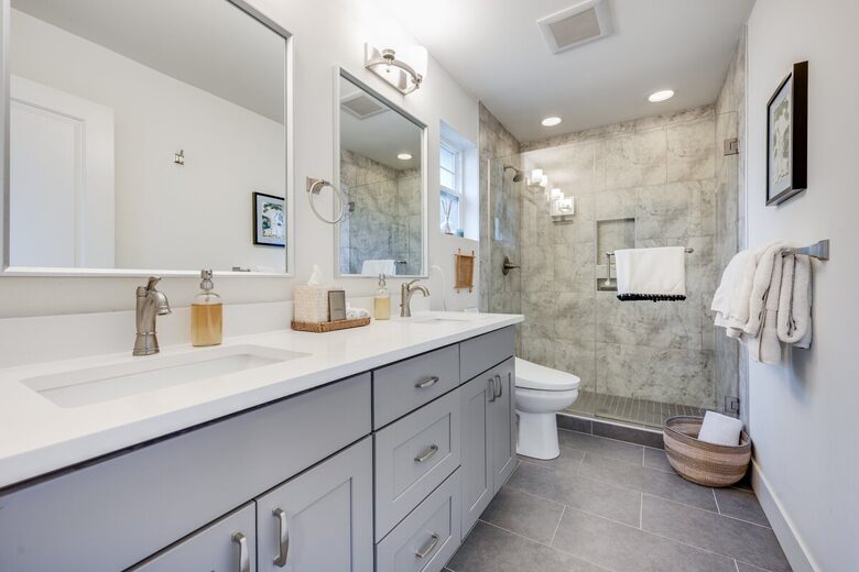 Quiet West Seattle Home | Best Location! - Seattle, Washington
