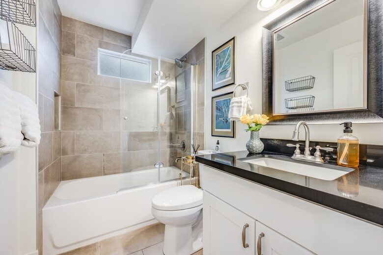 Quiet West Seattle Home | Best Location! - Seattle, Washington