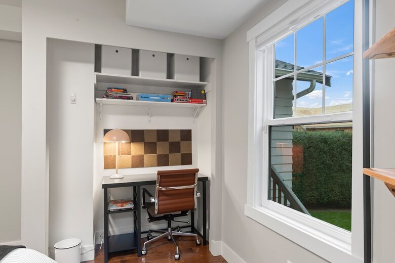 Quiet West Seattle Home | Best Location! - Seattle, Washington