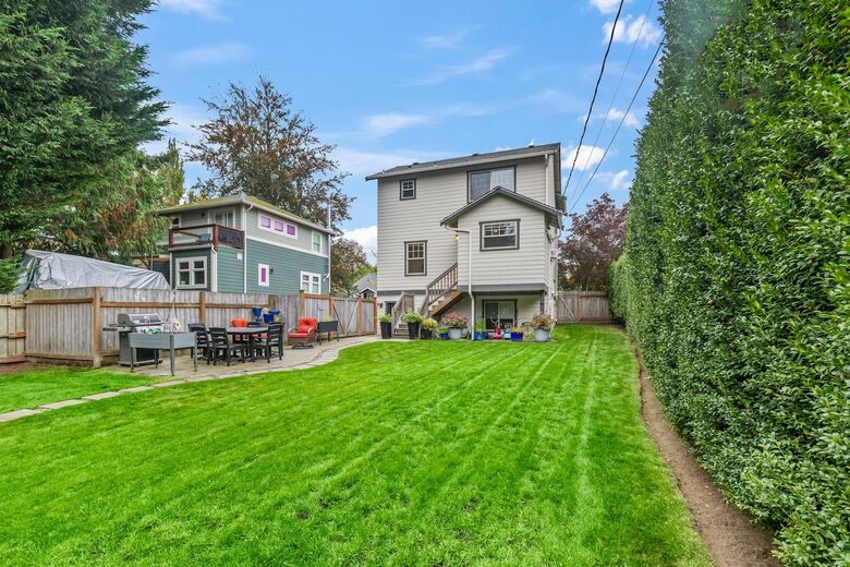 Quiet West Seattle Home | Best Location! - Seattle, Washington