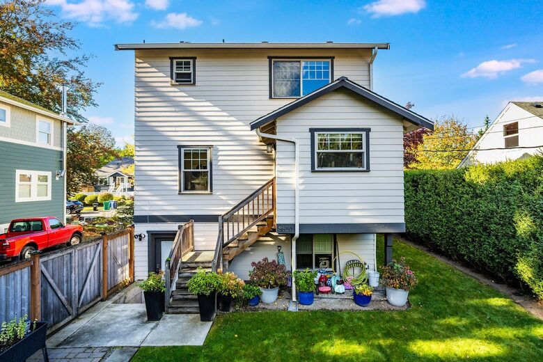 Quiet West Seattle Home | Best Location! - Seattle, Washington