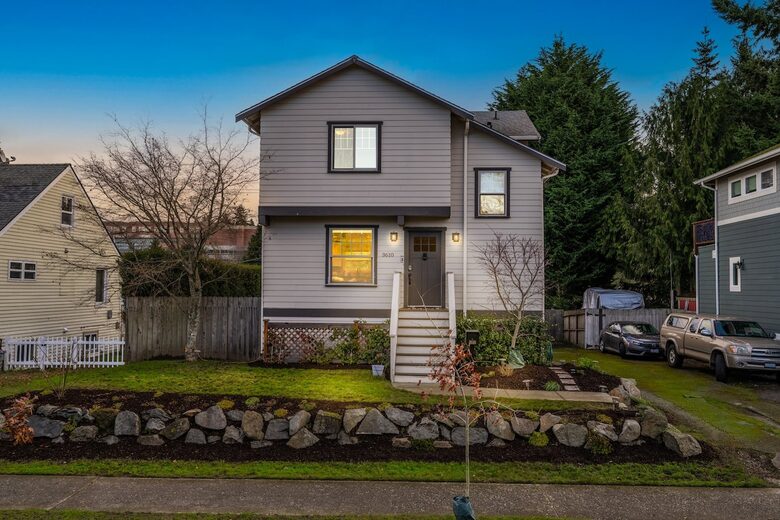 Quiet West Seattle Home | Best Location! - Seattle, Washington