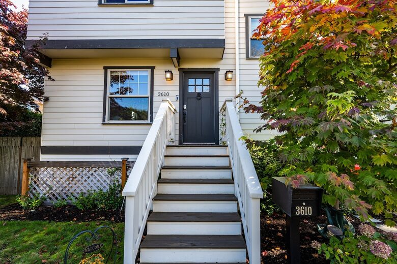Quiet West Seattle Home | Best Location! - Seattle, Washington