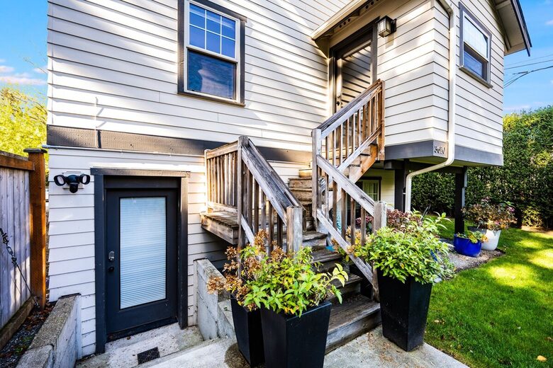 Quiet West Seattle Home | Best Location! - Seattle, Washington