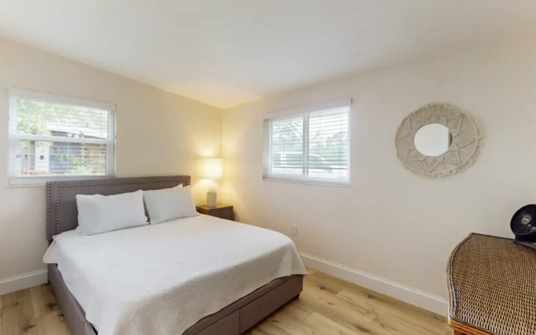 The Naples Bungalow | Dog Friendly - Naples, Florida