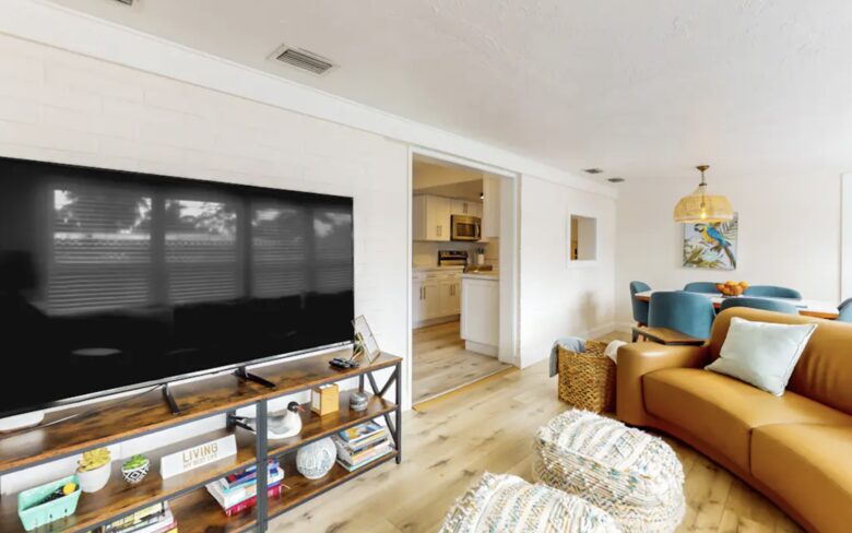 The Naples Bungalow | Dog Friendly - Naples, Florida