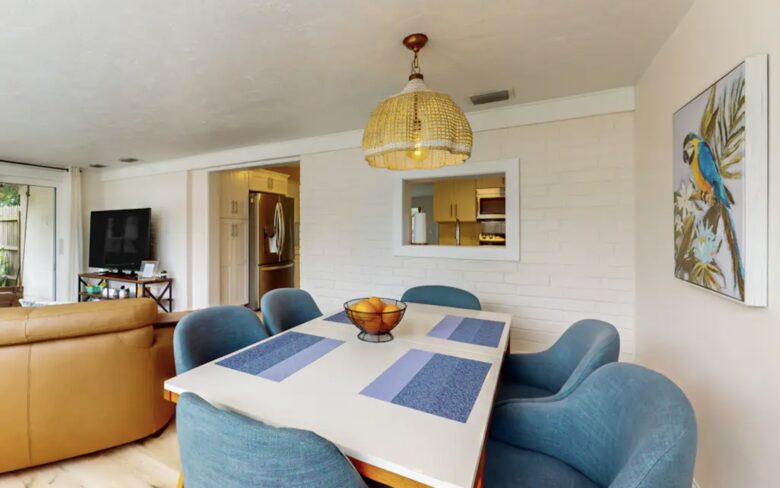 The Naples Bungalow | Dog Friendly - Naples, Florida