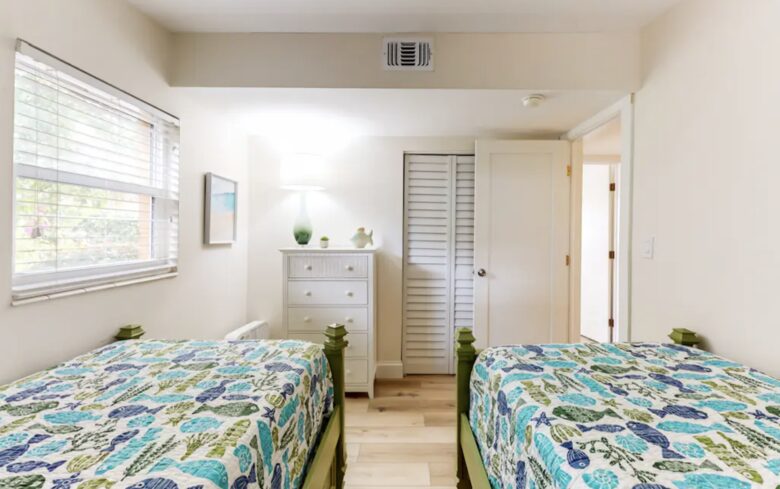 The Naples Bungalow | Dog Friendly - Naples, Florida
