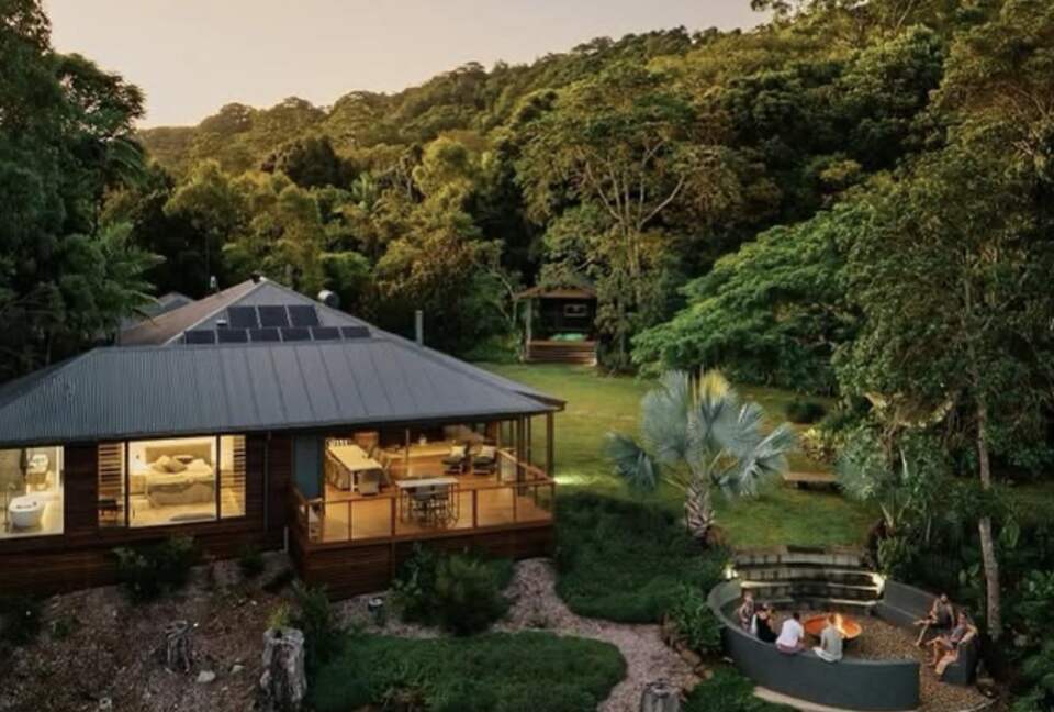 Lomani - Farrants Hill, Australia