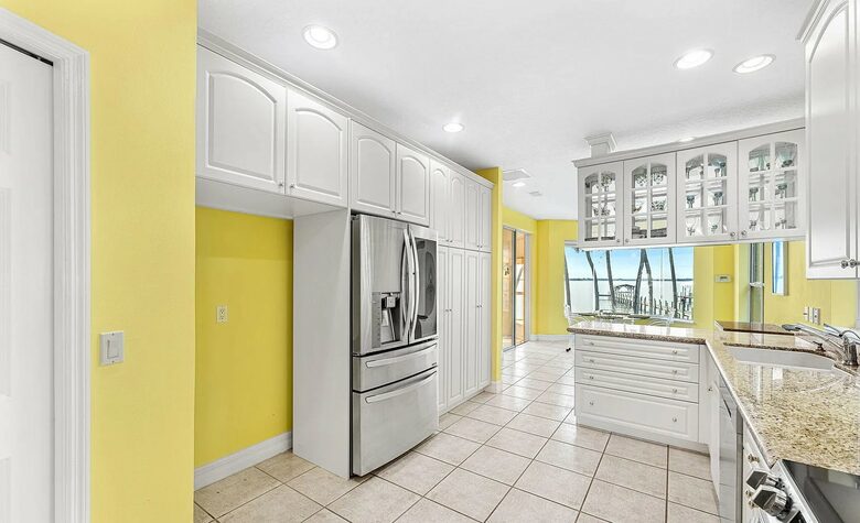 Riverside Bliss with Beach Access in Melbourne Beach - Melbourne Beach, Florida
