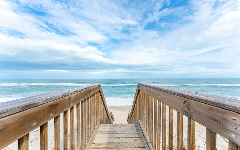 Riverside Bliss with Beach Access in Melbourne Beach - Melbourne Beach, Florida