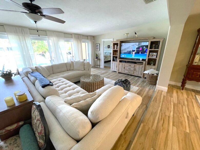 Lighthouse Point Escape with Private Dock & Pool - Lighthouse Point, Florida
